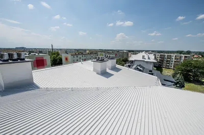 Proof-Tech - producent systemu hydroizolacji dachów płaskich - HYDRONYLON